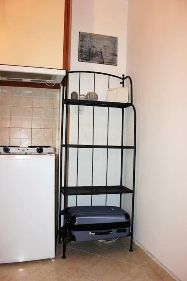 Central Studio! Fiber Wifi, Ac, Private, Self Check-In! Thessaloniki Exterior photo